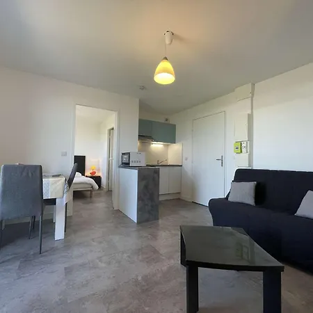 Appt 2 Pieces La Rochelle - Lr060-b317 Apartment